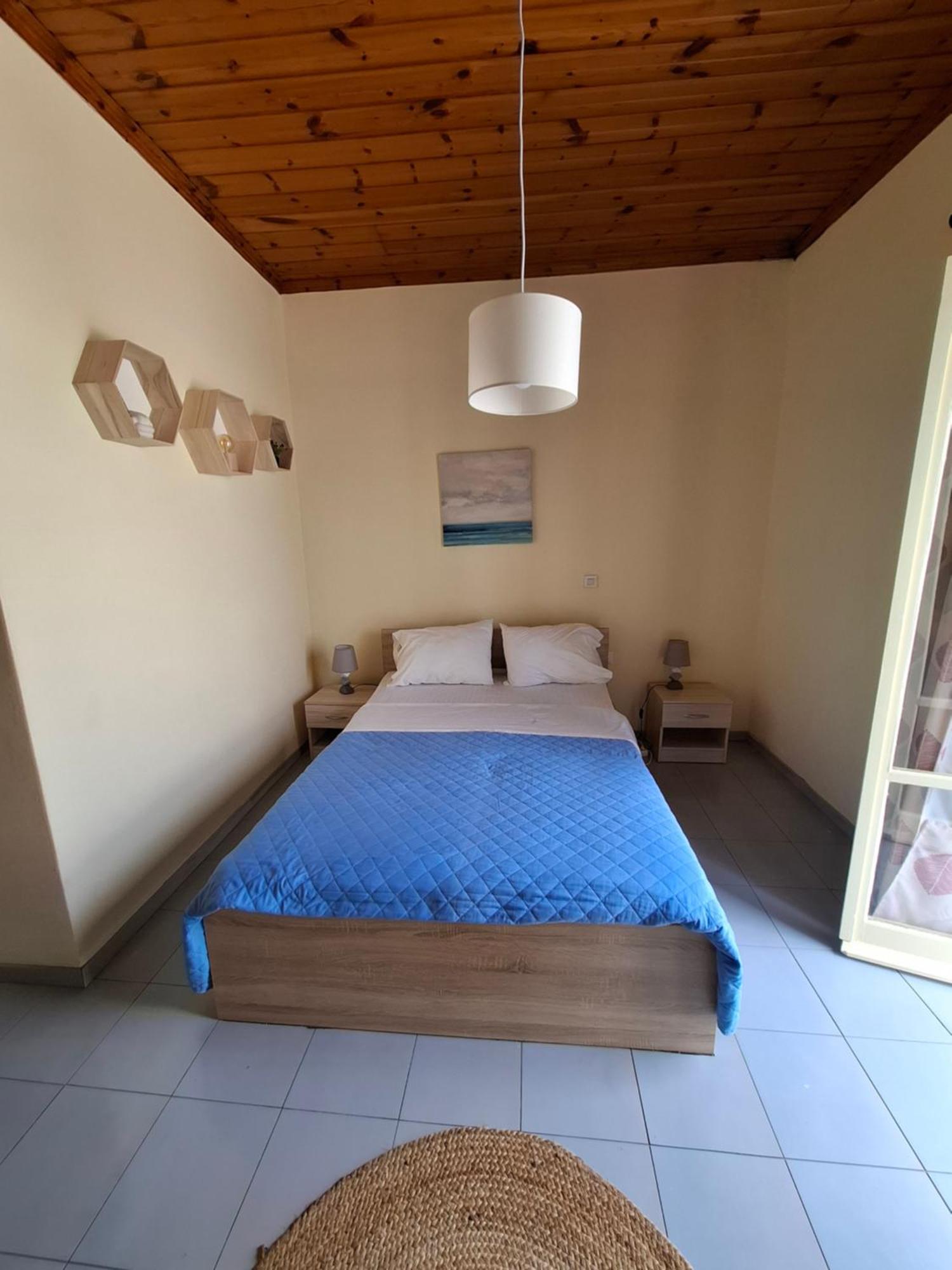 Old Harbor Apartment Spetses Town