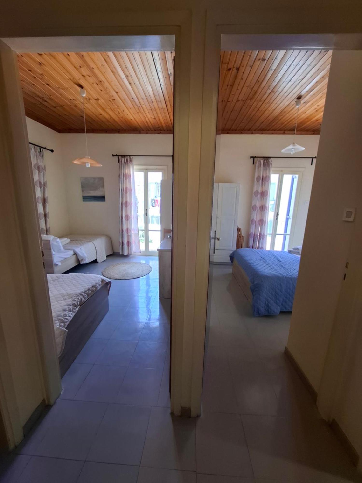 Old Harbor Apartment Spetses Town